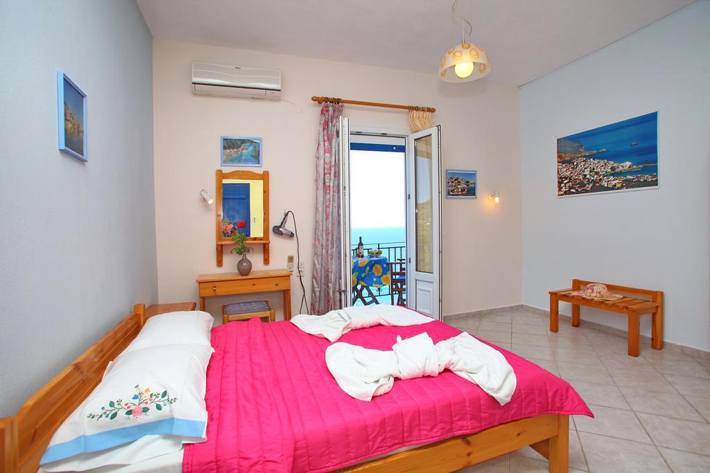 Panorama Studios Skopelos Town Exterior photo