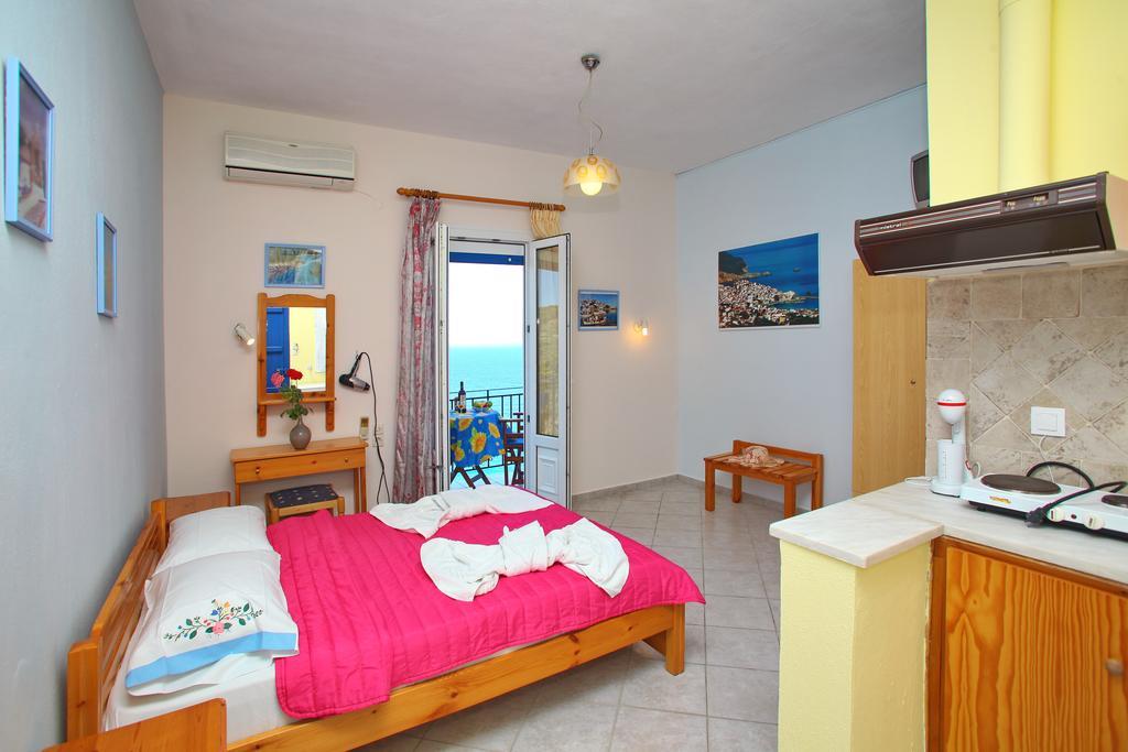 Panorama Studios Skopelos Town Exterior photo